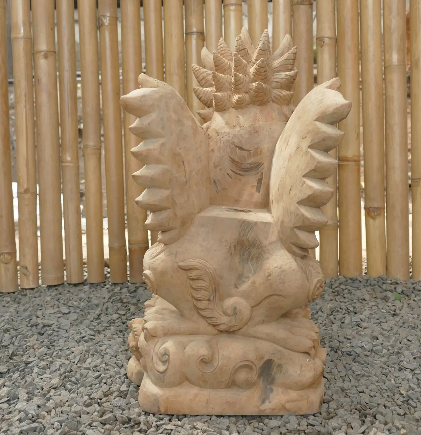  Product image 4 of the product “Singa made of cambodia wood about 30 x 36 x 55cm ”